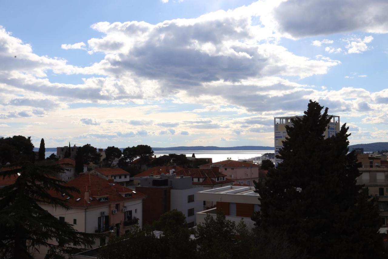 Split City View Apartment Bagian luar foto